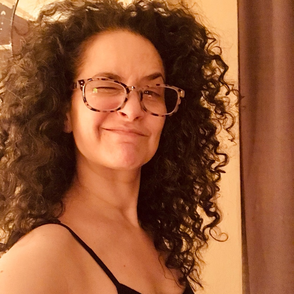 Meet your Posher, Jennifer